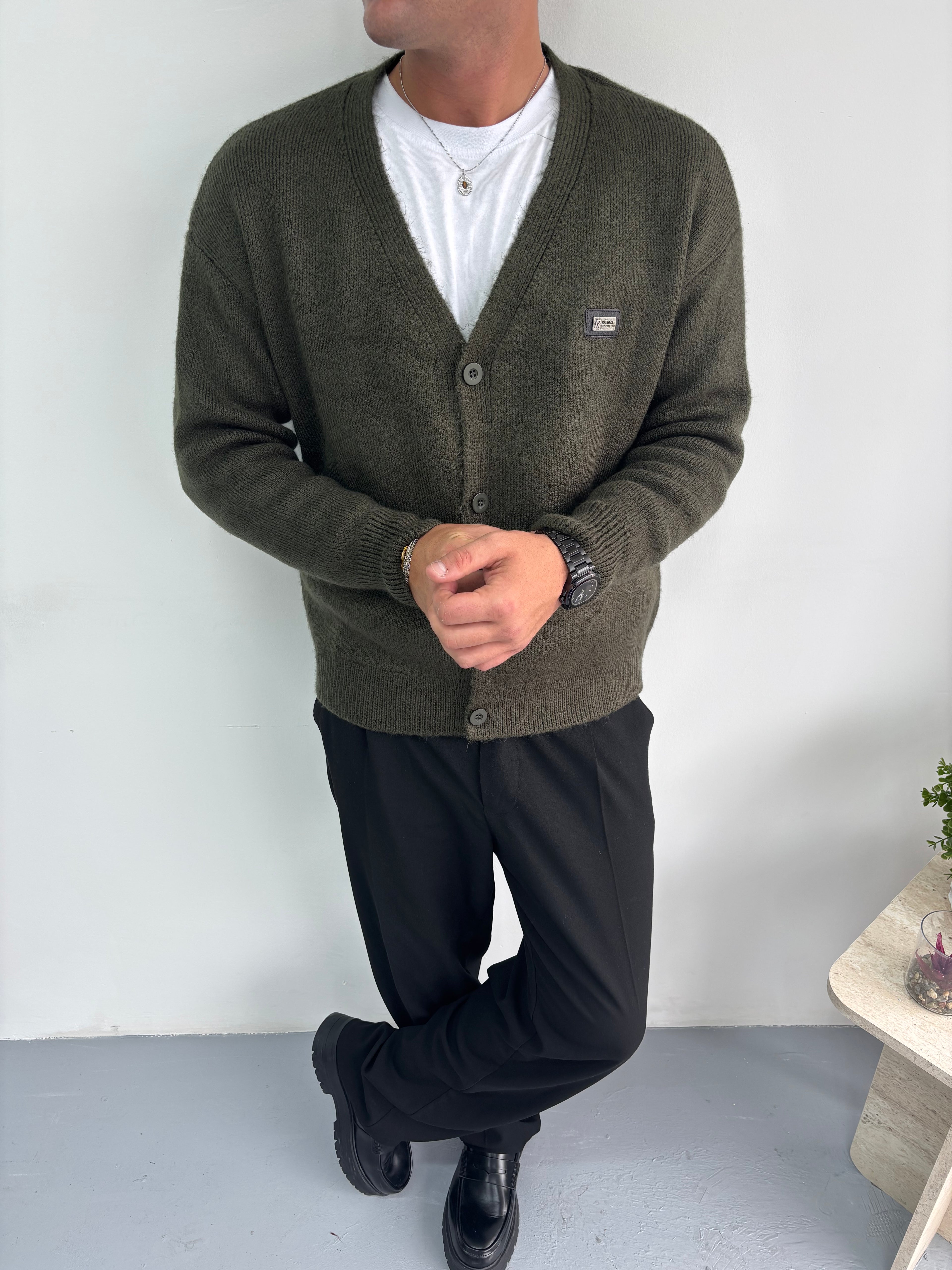 Basic Soft Relaxed Fit Nakış Detaylı Triko Hırka