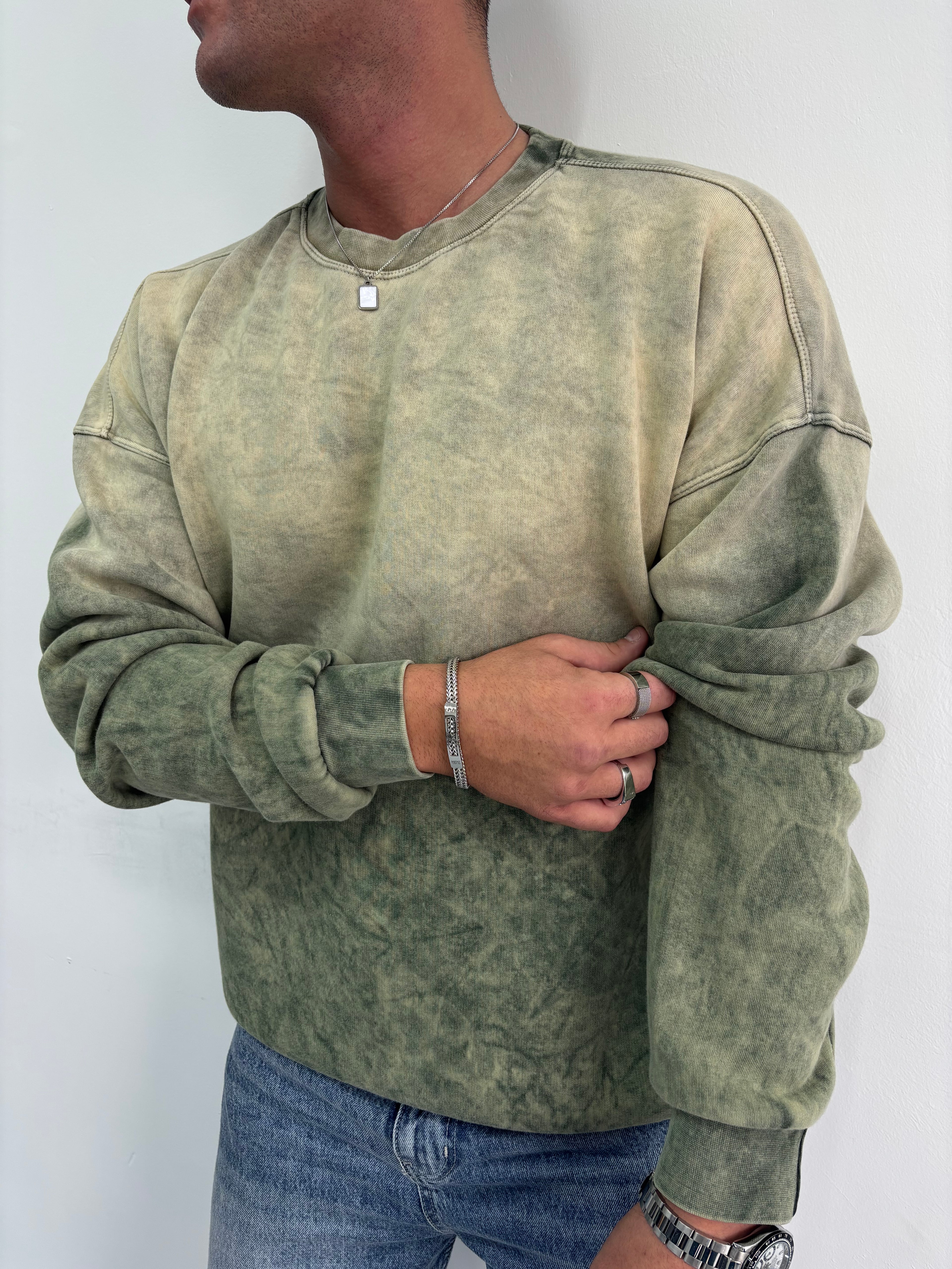 Sprey Yıkamalı Oversize Sweatshirt