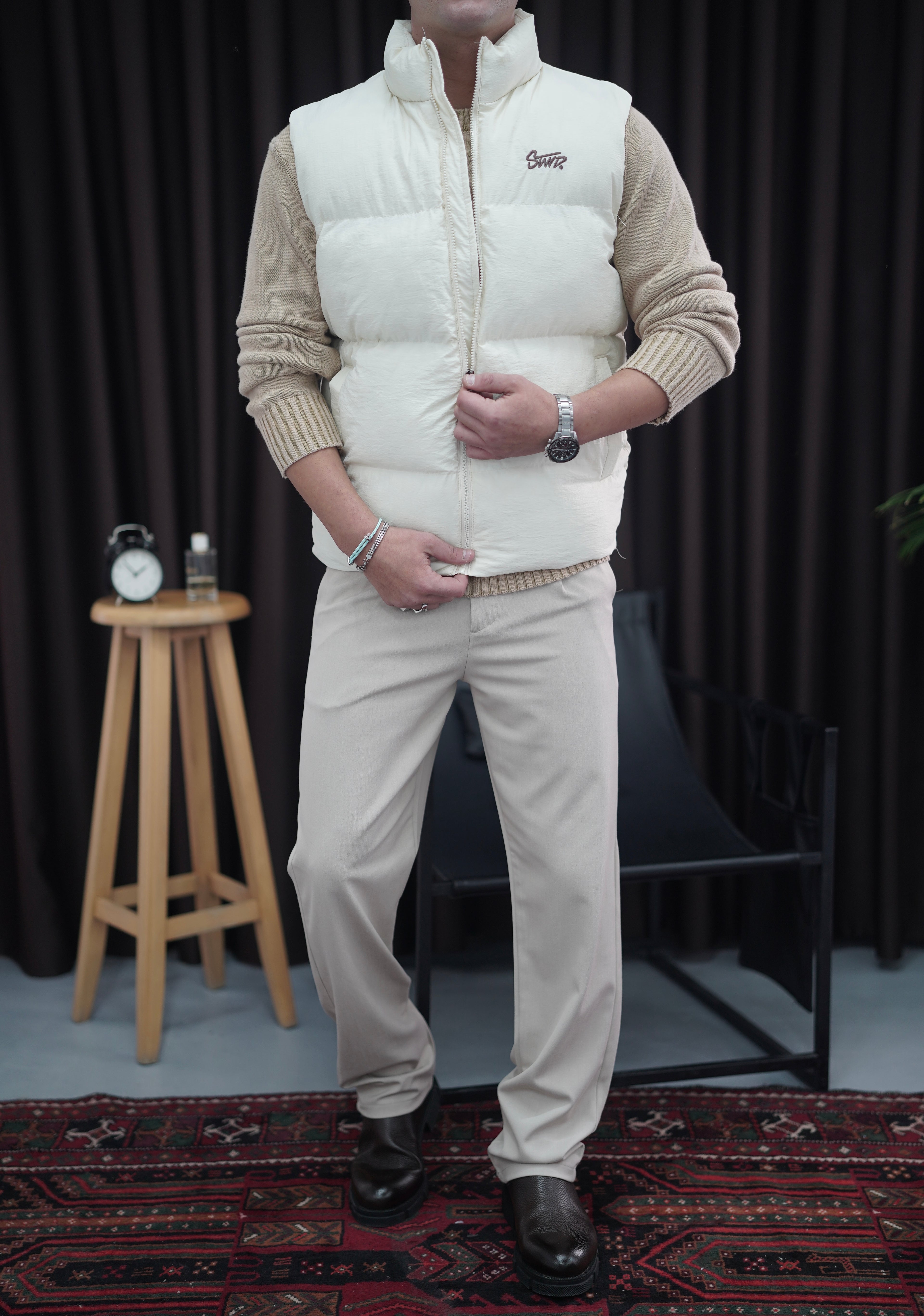 Nakış Detaylı Şişme Yelek